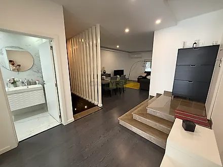 image-5NTvUnvgFGI-0