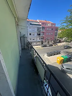 image-CWZaPBDHI31-0