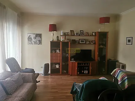 image-EVlTf2MIoSS-0