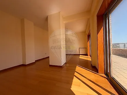 image-DVs8xAkMfTa-0