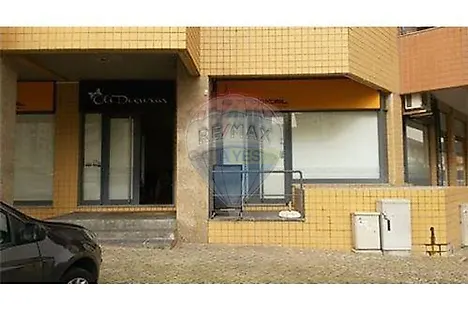 image-EfhdusKP5jQ-0