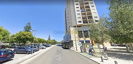 image-C3xEOyVDVk8-0