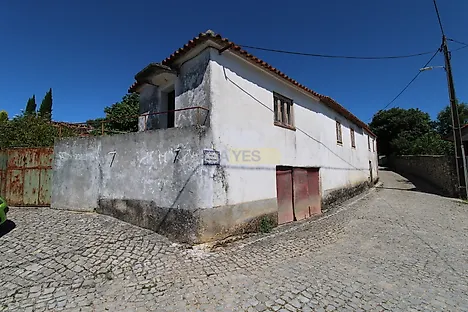 image-EkChZiwtQoE-0
