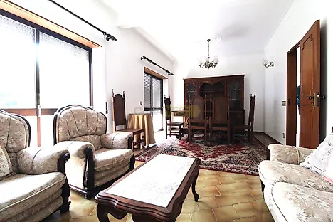 image-JpQGbmxhLeu-0