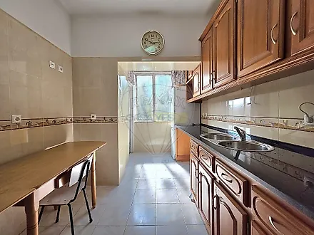 image-Hfoof2JBH0F-0