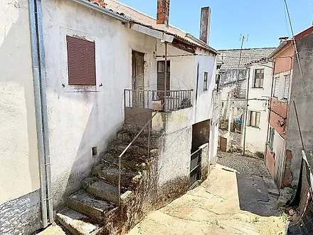 image-LAJdRO2mmq0-0