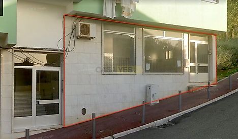 image-2MJUpEx1V8C-0