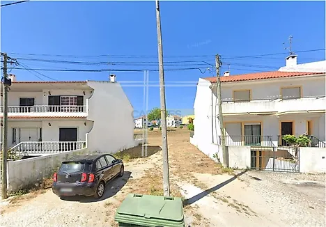 Land for sale in Almada, Portugal — €99,500
