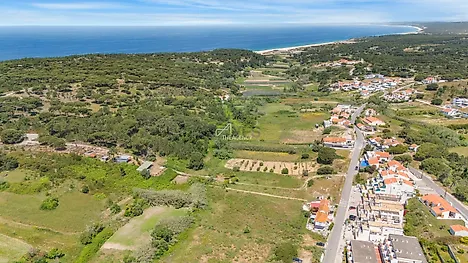 Land for sale in Sesimbra, Portugal — €400,000