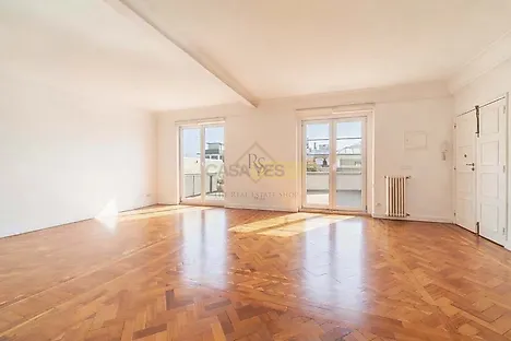 image-3DqPxXN6xRm-0