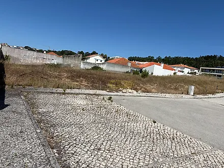 image-CwUnVHo1MA4-0