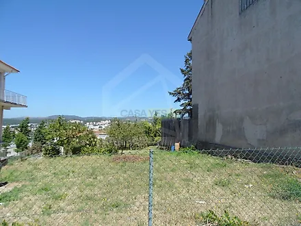 Land for sale in São João da Madeira, Portugal — €147,500