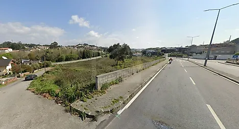 Land for sale in Oliveira de Azeméis, Portugal — €387,000