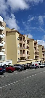 image-2RZwLmnfUAk-0