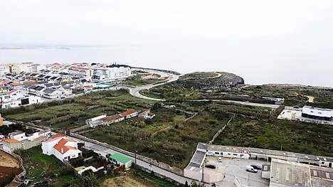 Land for sale in Peniche, Portugal — €495,000