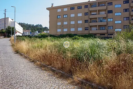 Land for sale in Santa Maria da Feira, Portugal — €73,500