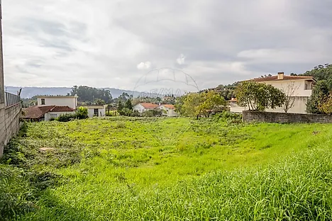 Terreno em Amares