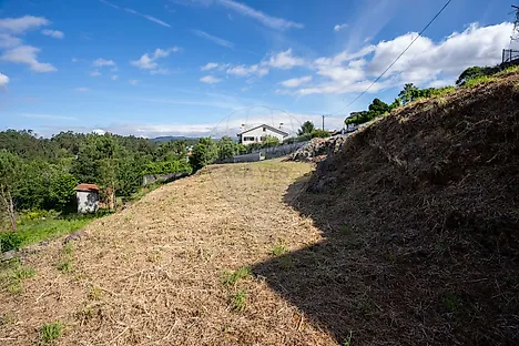 Terreno em Amares