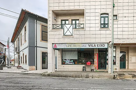 image-D083wp8aRsv-0