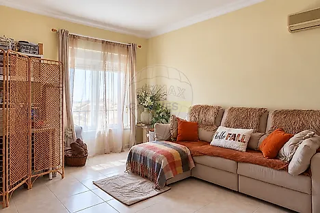 image-D46UjzGuMJq-0
