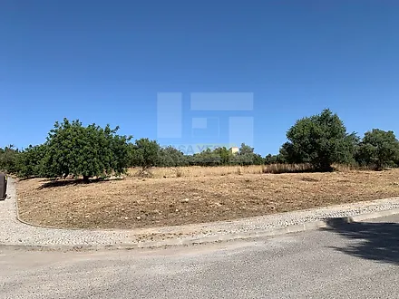 Land for sale in Loulé, Portugal — €185,000