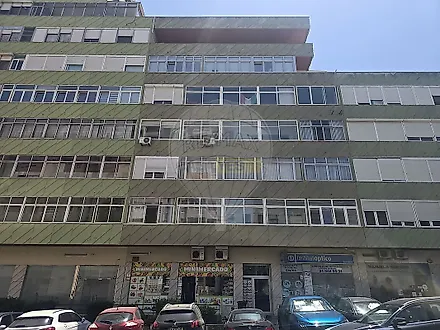 image-Lv5HCc85M3L-0