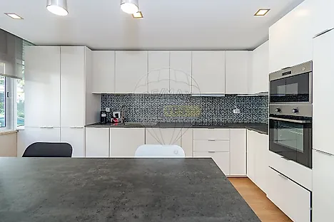 image-AUkkK82CM9C-0