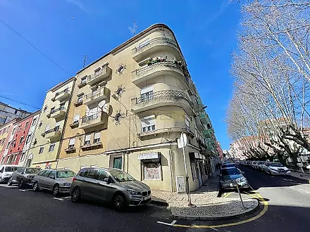 image-2QbC1eX6X1h-0