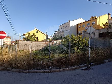 Land for sale in Loures, Portugal — €103,785