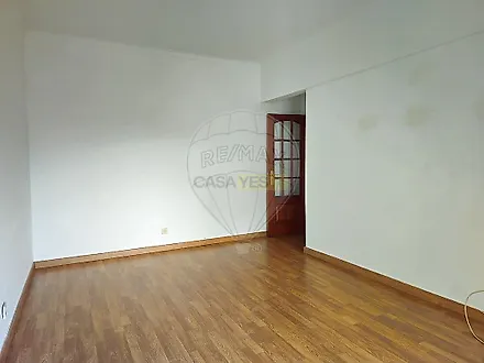 image-ETfjfrpBewe-0