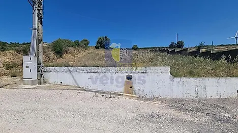 image-3GgHVXfBSvE-0