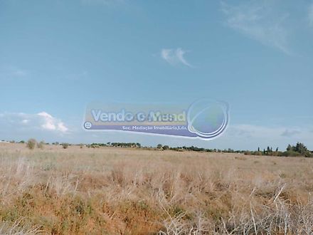 Land for sale in Benavente, Portugal — €550,000