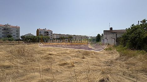 Land for sale in Benavente, Portugal — €295,000
