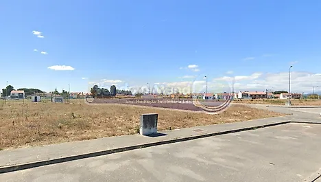 Land for sale in Salvaterra de Magos, Portugal — €130,000