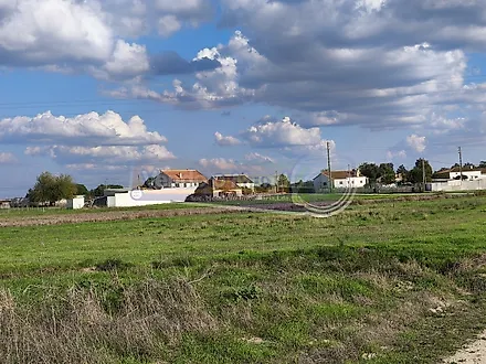 Land for sale in Benavente, Portugal — €220,000