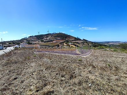 Land for sale in Mafra, Portugal — €175,000