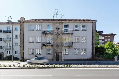 image-FMVURieChcG-0