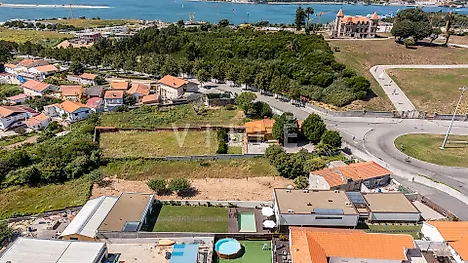 Land for sale in Vila Nova de Gaia, Portugal — €240,000