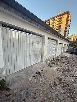 image-4mMz1vdqSUD-0