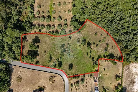 Land for sale in Benavente, Portugal — €100,000