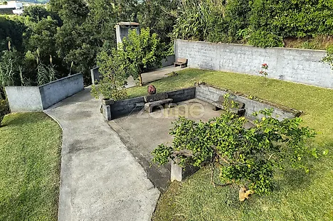 image-8xkmj8MKLgH-0