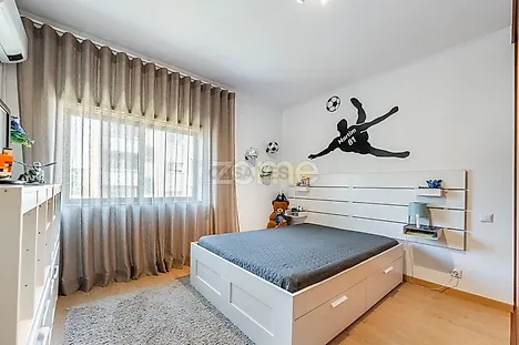 image-EJGgpwD5ECJ-0