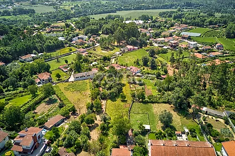 Land for sale in Amares, Portugal — €80,000