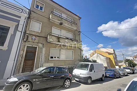 image-9qIaLipaijl-0
