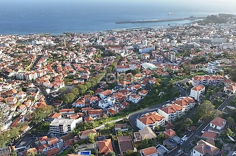 Land for sale in Funchal, Portugal — €1,320,000