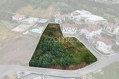Land for sale in Guimarães, Portugal — €125,000
