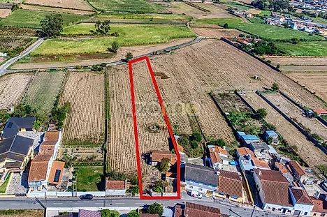 Land for sale in Estarreja, Portugal — €69,400