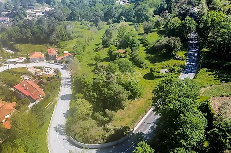 Land for sale in Amarante, Portugal — €180,000