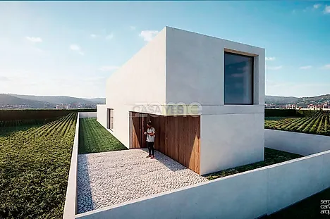 Land for sale in Vila Nova de Gaia, Portugal — €68,500