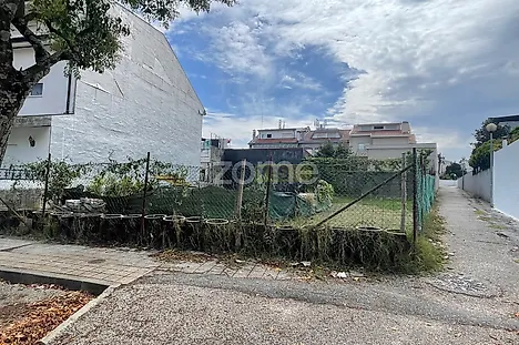 Land for sale in Matosinhos, Portugal — €82,000